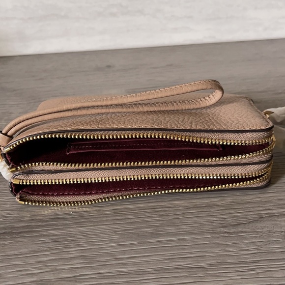NWT Coach Double Corner Zip Wristlet - Picture 10 of 12